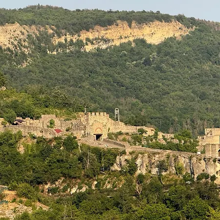 Tsarevets View * Veliko Tărnovo
